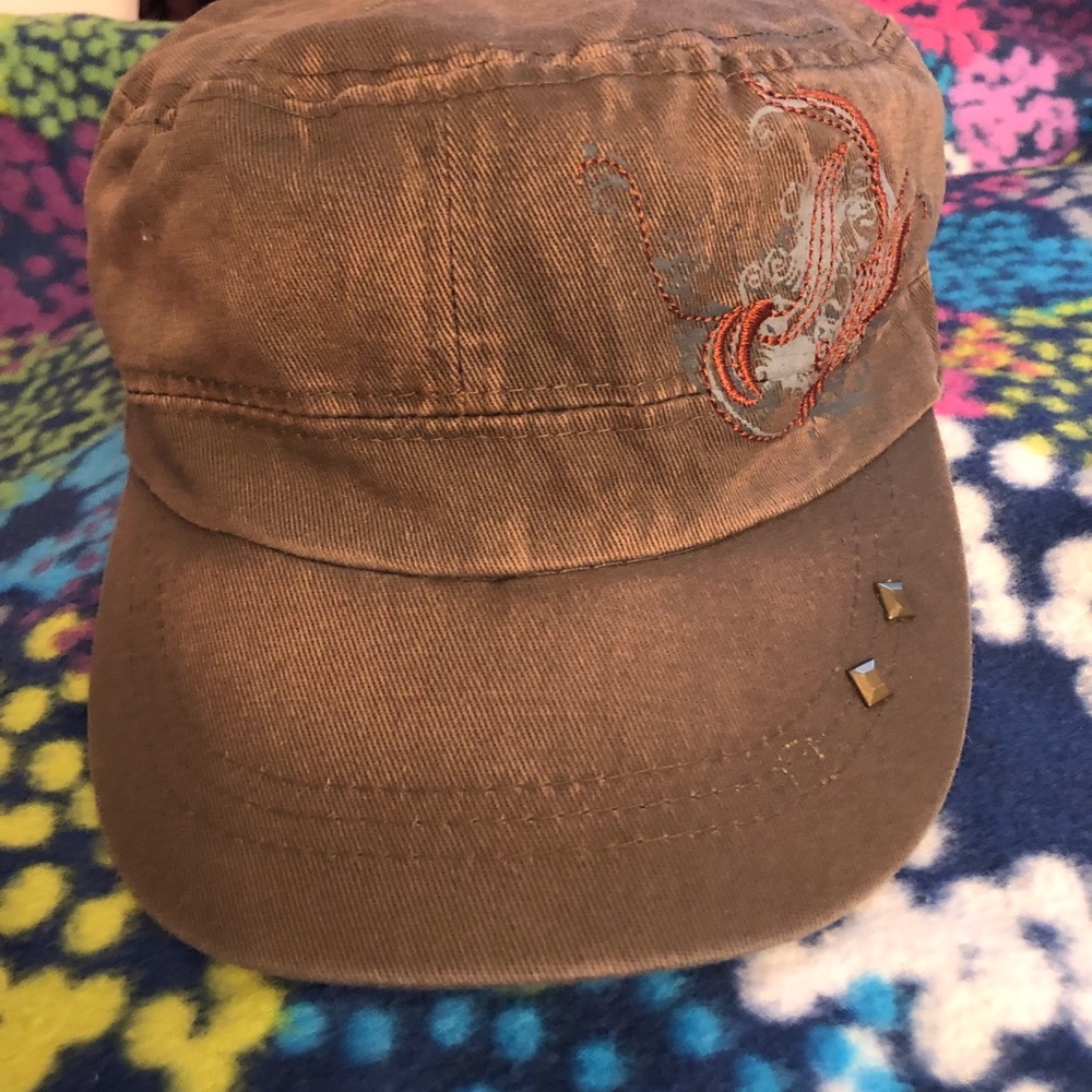 Hat - Picture 2 of 4
